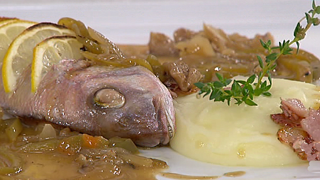 Saber cocinar - Brecas asadas con patatas y frutos secos 
