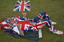 Un brit&aacute;nico vestido de pies a cabeza con la Union Jack, en el exterior del estadio Ol&iacute;mpico de Londres.