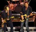 Bruce Springsteen celebra un concierto multitudinario en el Estadio de Anoeta en San Sebasti&aacute;n