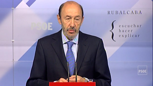 El PSOE y PP descartan un refer&eacute;ndum ante la reforma y buscan ampliar el consenso 