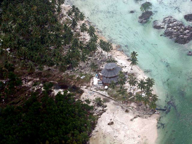Indonesia busca a casi 500 personas desaparecidas tras el terremoto