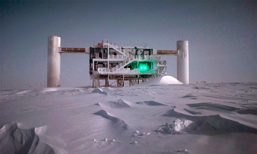 Buscando neutrinos bajo el hielo del Polo Sur