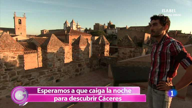 M&aacute;s Gente - C&aacute;ceres de noche