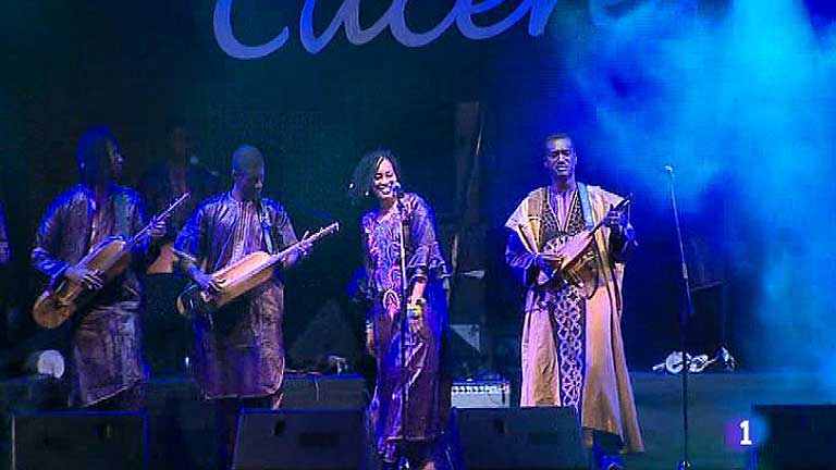 El festival Womad atrae a miles de visitantes a C&aacute;ceres