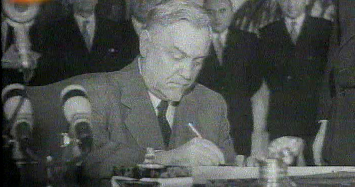 Informe semanal - La ca&iacute;da del Imperio Rojo