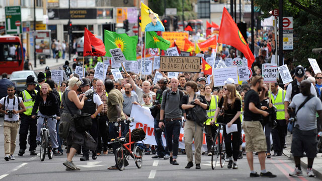 Calma en las calles de Londres una semana despu&eacute;s de los disturbios