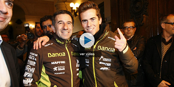 Caluroso homenaje de Alcoy a su campe&oacute;n mundial, Nico Terol