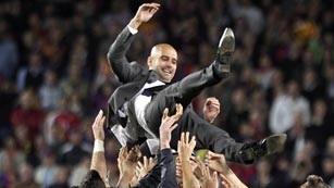 Ver v&iacute;deo  'El Camp Nou despide a lo grande a Guardiola'