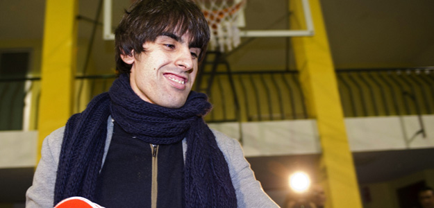 EL CAMPE&Oacute;N DEL MUNDO JULI&Aacute;N SIM&Oacute;N VISITA EL HOSPITAN NACIONAL DE PARAPL&Eacute;JICOS DE TOLEDO