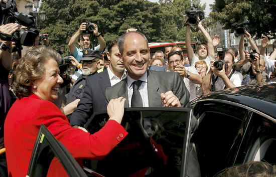 Camps sigue imputado y la investigaci&oacute;n contin&uacute;a