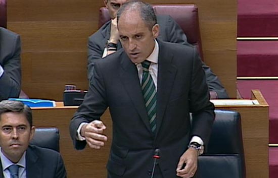 Camps responde a la oposici�n: Tengo la conciencia tranquila