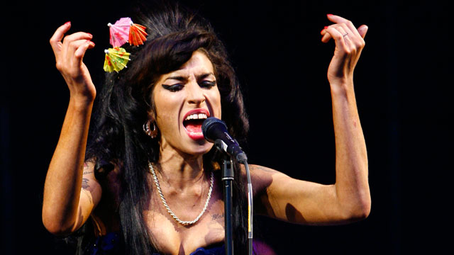 La cantante Amy Winehouse muere en su casa de Londres a los 27 a�os