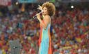 La cantante Oceana canta la canci&oacute;n oficial de la Eurocopa