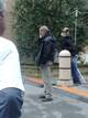 Aldo Gandolfo, exjefe de prensa de Simoncelli en los alrededores de la capilla ardiente del piloto italiano en Coriano.