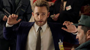 Capítulo 235: "Larga noche de transistores y teléfonos" Capítulo 235: "Larga noche de transistores y teléfonos"