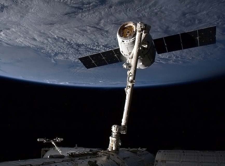 La cápsula Dragon en la ISS