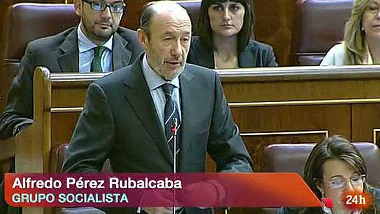 Rubalcaba a Rajoy: "Deje que comparezcan gestores y supervisores para saber qu&eacute; pas&oacute; en Bankia"