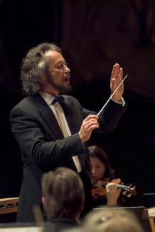 Carlos Kalmar, nuevo director de la orquesta Sinfónica de RTVE Carlos Kalmar, nuevo director de la orquesta Sinfónica de RTVE