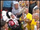 Ir al Video&nbsp;Carlos Sastre es homenajeado por sus vecinos de El Barraco
