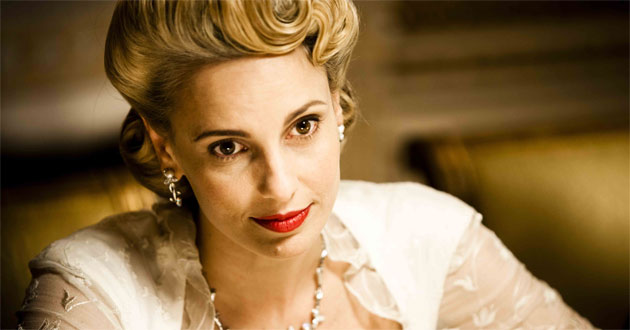 La miniserie se estrena el jueves 30 de mayo a las 22:30 h. en La 1 y RTVE.es La miniserie se estrena el jueves 30 de mayo a las 22:30 h. en La 1 y RTVE.es