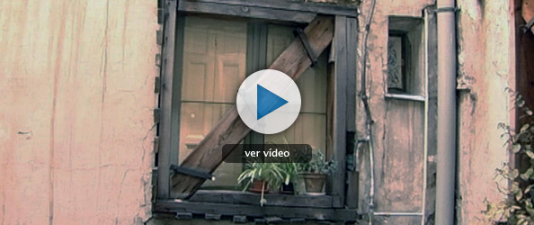 "Mi casa, mi cruz"