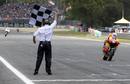 Casey Stoner en la l&iacute;nea de meta de Estoril.