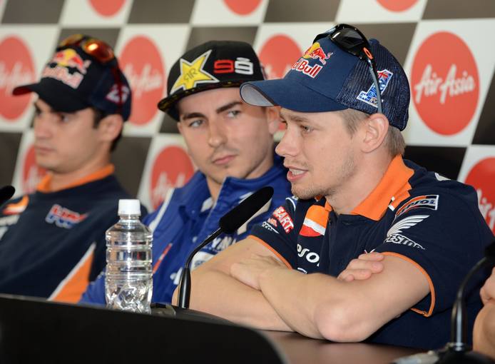 Casey Stoner podr&iacute;a interponerse en la lucha entre Lorenzo y Pedrosa en Australia