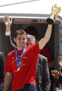 El capit&aacute;n de la selecci&oacute;n espa&ntilde;ola ha sido el primero en salir del avi&oacute;n