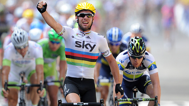 Cavendish se impone en el primer sprint 