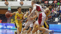 El CB Canarias ha cerrado su participaci&oacute;n en la Liga Endesa con un brillante triunfo frente al Laboral Kutxa (99-94)