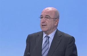 Ver v&iacute;deo  'La CE prev&eacute; una "recuperaci&oacute;n gradual" de la econom&iacute;a'