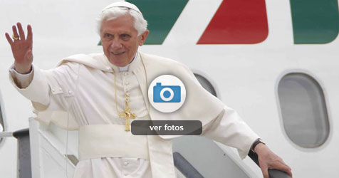 <center>El papa Benedicto XVI llega a España</center>