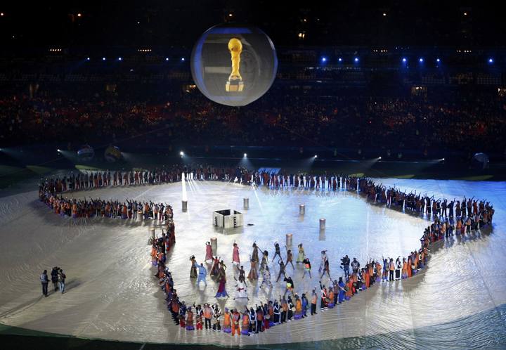Ceremonia de clausura de la Copa Confederaciones que sirvi&oacute; como la antesala del Mundial