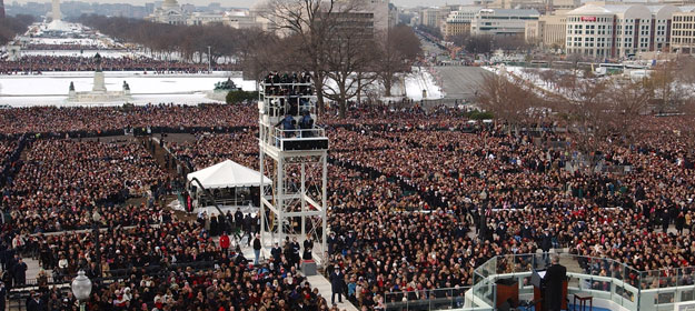 George W. Bush pronuncia su discurso inaugural como presidente de Estados Unidos el 20 de junio de 2005 en las escalinatas del Capitolio en Washington, Estados Unidos.