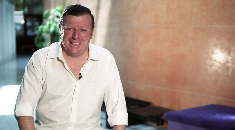 C&eacute;sar Cadaval en Entrevista a la carta