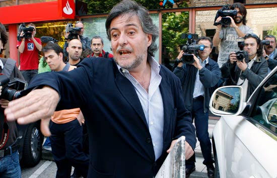 La Federaci&oacute;n de baloncesto cesa a Pepu