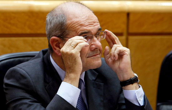 Manuel Chaves podr&iacute;a haber incumplido la Ley de incompatibilidades de altos cargos