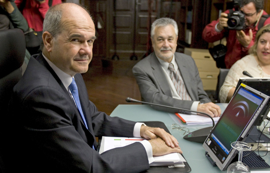 La Junta de Andaluc&iacute;a ha celebrado el &uacute;ltimo consejo de gobierno presidido por Manuel Chaves