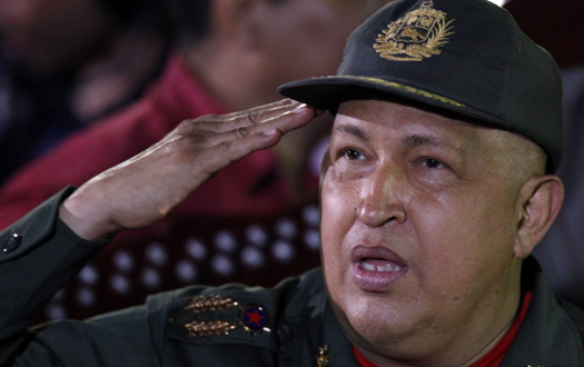 CHAVEZ ABANDONA "INMEJORABLE" HOSPITAL VESTIDO DE MILITAR Y EN CARAVANA CHAVEZ ABANDONA "INMEJORABLE" HOSPITAL VESTIDO DE MILITAR Y EN CARAVANA