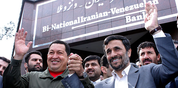 Ch&aacute;vez y Ahmadineyad inauguran el primer banco binacional Ir&aacute;n-Venezuela.