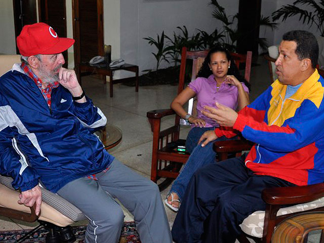 Un nuevo v&iacute;deo de Chav&eacute;z con Fidel Castro acalla los rumores sobres su salud