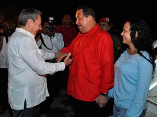 Ver v&iacute;deo  'Ch&aacute;vez regresa a La Habana para tratarse el c&aacute;ncer'
