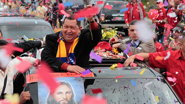 Ch&aacute;vez viaja a Cuba para someterse a una nueva operaci&oacute;n