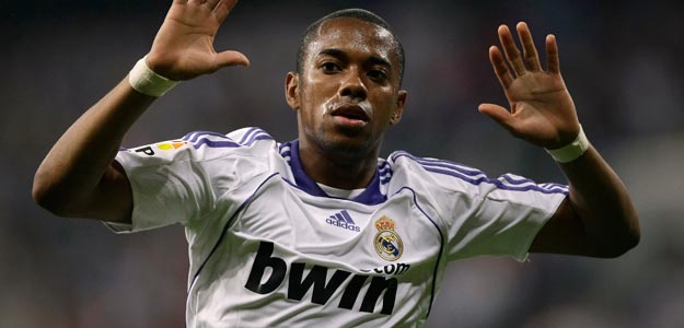 El Chelsea hace oficial su inter&eacute;s por Robinho