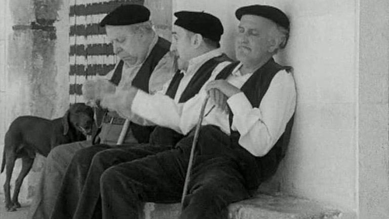 Cr&oacute;nicas de un pueblo - Los chicos crecen (1974)