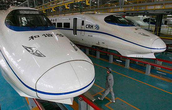 China inaugura el tren m&aacute;s r&aacute;pido del mundo 