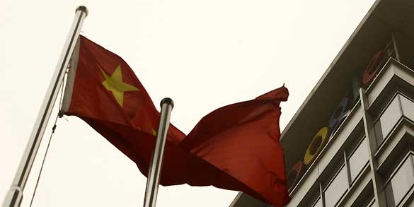Tras dos meses de conflicto con las autoridades chinas, Google ha decidido dejar de doblegarse a la censura gubernamental.