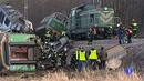 Ir al Video El choque de dos trenes en Polonia uno de los accidentes más graves de la década
