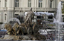 La Cibeles ya est&aacute; lista para acoger el alir&oacute;n blanco.