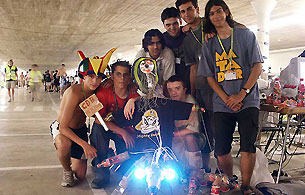 Ver v&iacute;deo  'Los 'cibervoluntarios' toman la Campus 2002'